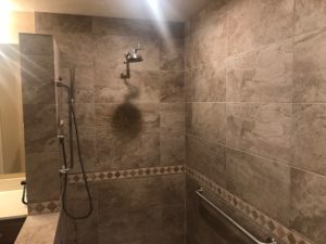 5 Reasons to Choose a Walk-In Shower For Your Home